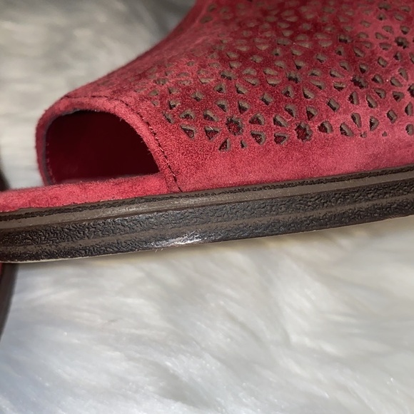 Vince Camuto| Klova Merlot Red Suede Block‎ Heels - Picture 13 of 14